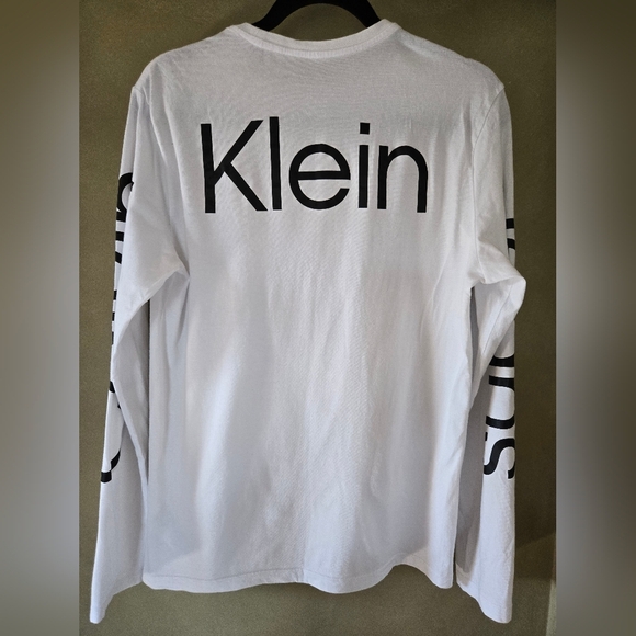 Calvin Klein | Men's Vertical Logo Classic Crewneck T-Shirt, Size XS - Picture 3 of 7